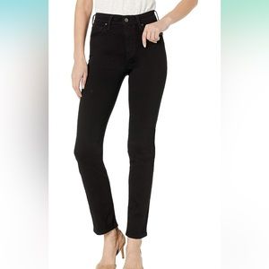 Levi's Women's 724 High Rise Straight Jeans size 31 and 32 soft black color